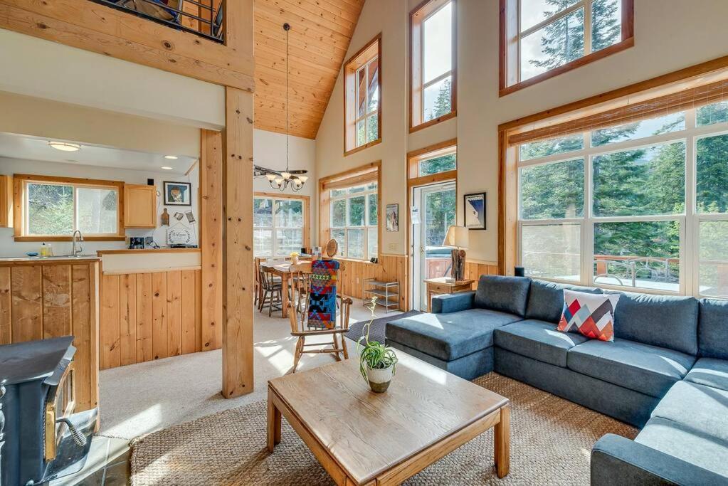 Hot Tub Cool Views: Roaring Creek Cabin Leavenworth Zewnętrze zdjęcie